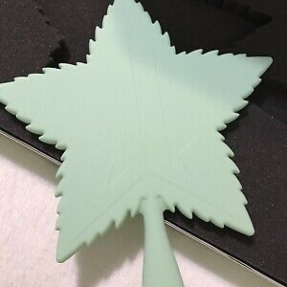 Jeffree Star Accessories - Jeffree Star 420 Mint Green Soft Touch Mirror *CURRENTLY UNAVAILABLE ON JSC!*